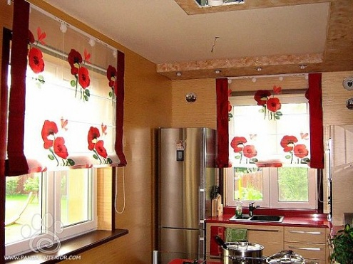 Римские шторы на кухне