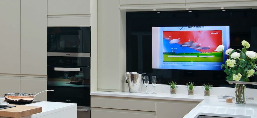 Телевизор на кухне – информационная закуска