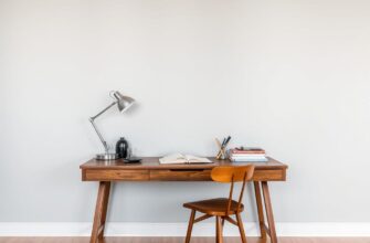 Где рождаются идеи: как выбрать и устроить идеальный письменный стол