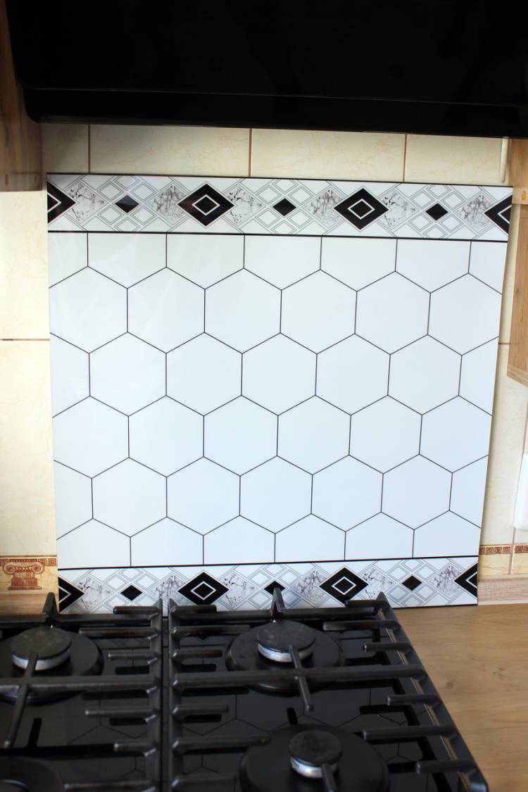 Виниловый кухонный фартук Белые Соты с Кантом Глянцевый самоклейка панели ПВХ для декор