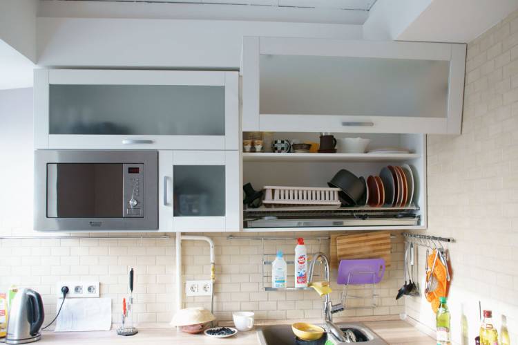 Вы решили, где разместите микроволновую печь на кухне, держите полезные советы