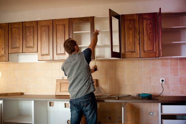 Как изготовить или отреставрировать кухонный гарнитур своими руками