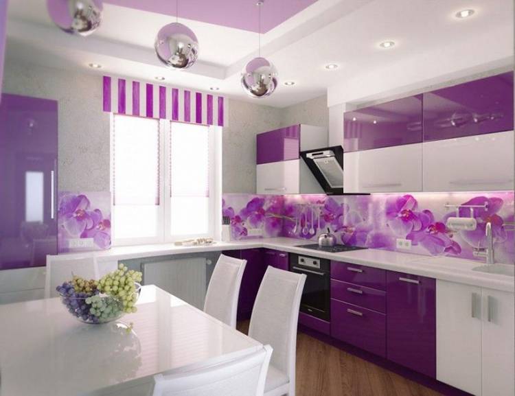 Интерьер кухни в фиолетовом цвет