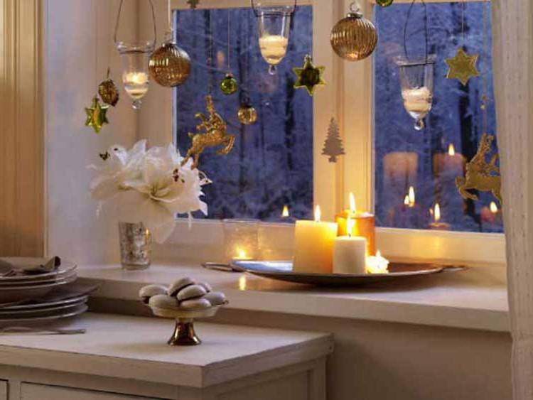 Декор подоконника, как красиво украсить окна и подоконик к новому году