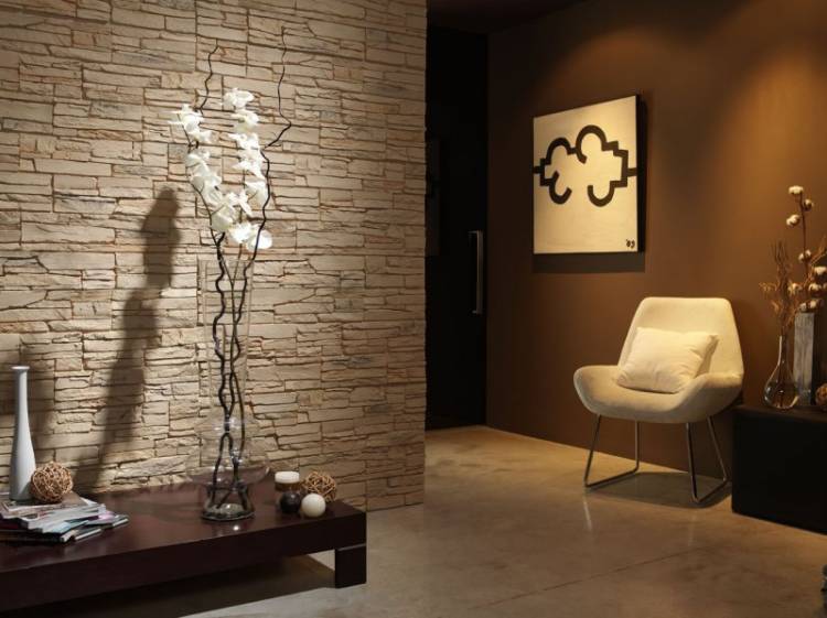 Дизайн фото с лучшими примерами отделки стен декоративным камнем и обоями в прихожей и на кух