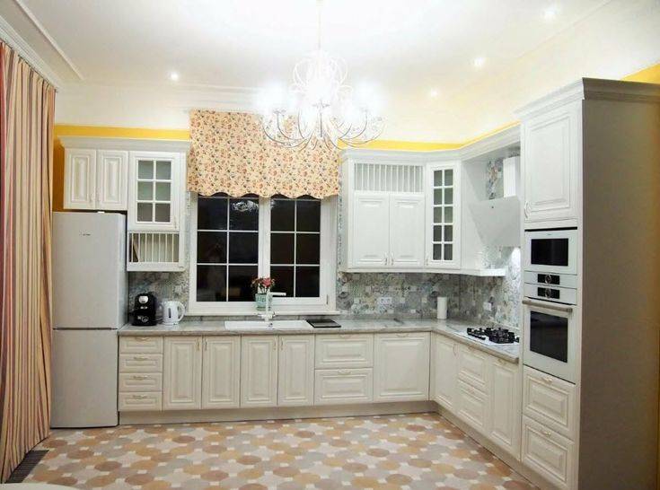 Дизайн кухни в доме с окном: 110+ идей дизайна