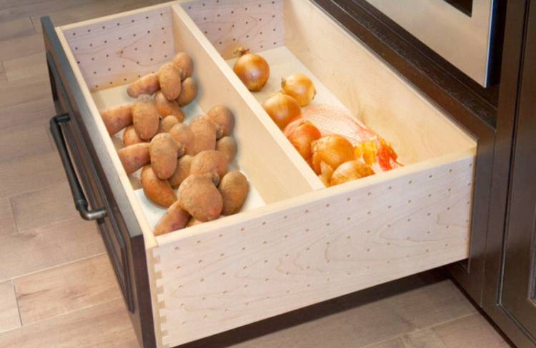 Выдвижные ящики для овощей в кухонном гарнитур