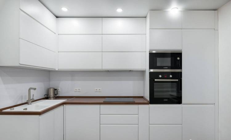 Кухня без ручек под потолок: 104 фото дизайна