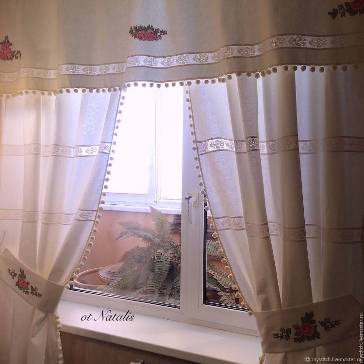 Винтажные льняные шторы с вышивкой Бутоны р