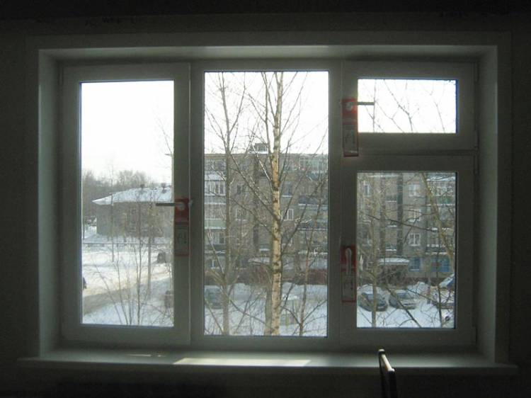 Пластиковые окна с форточкой в Москве цена с установкой