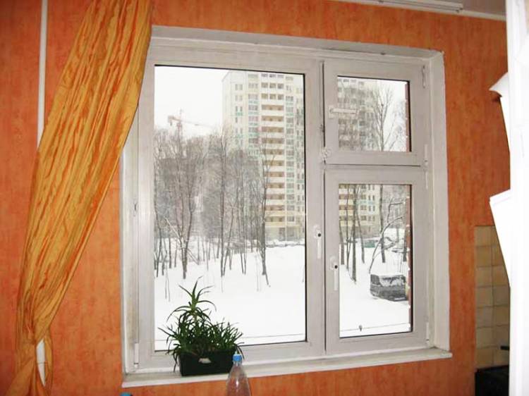 Пластиковые окна с форточкой в Москве цена с установкой