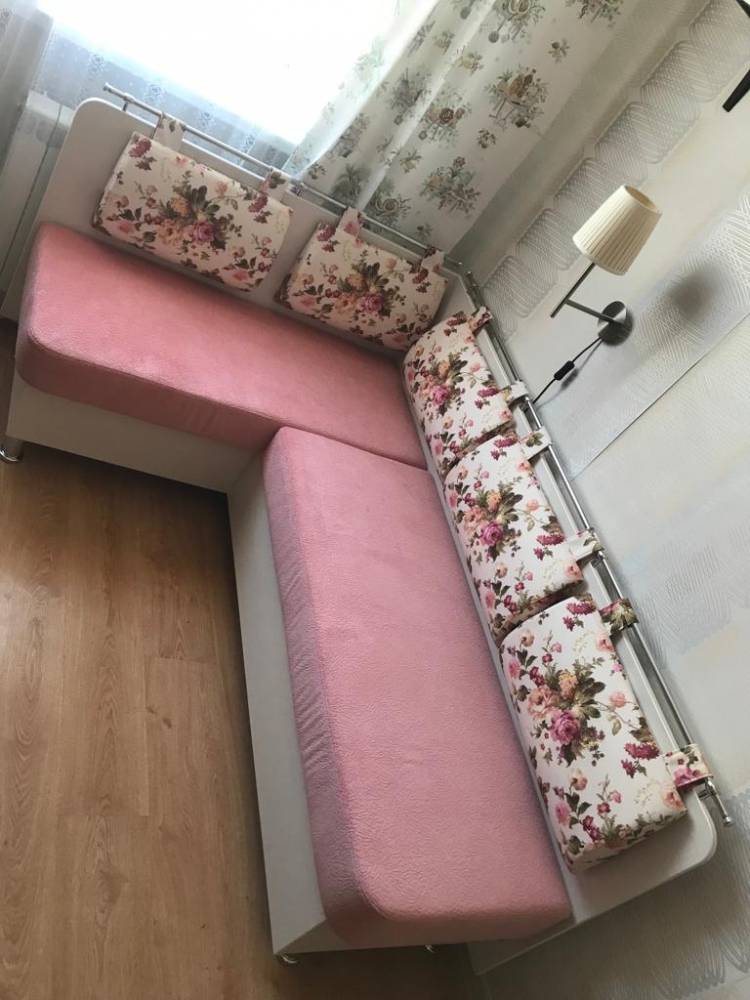 Кухонный угловой диван со спальным местом Сюрприз двухцветный К