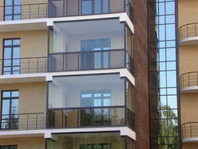 Как утеплить балкон с панорамными окнами?