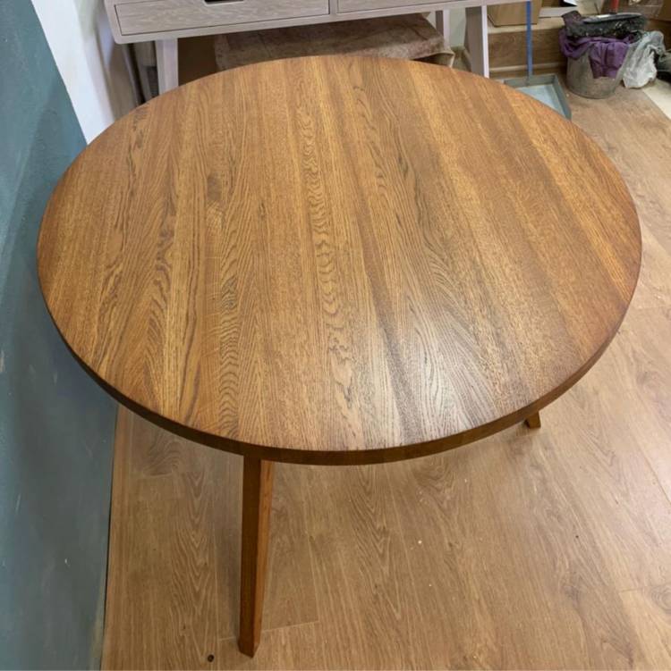 Круглый деревянный стол на кухню: 97 фото дизайна