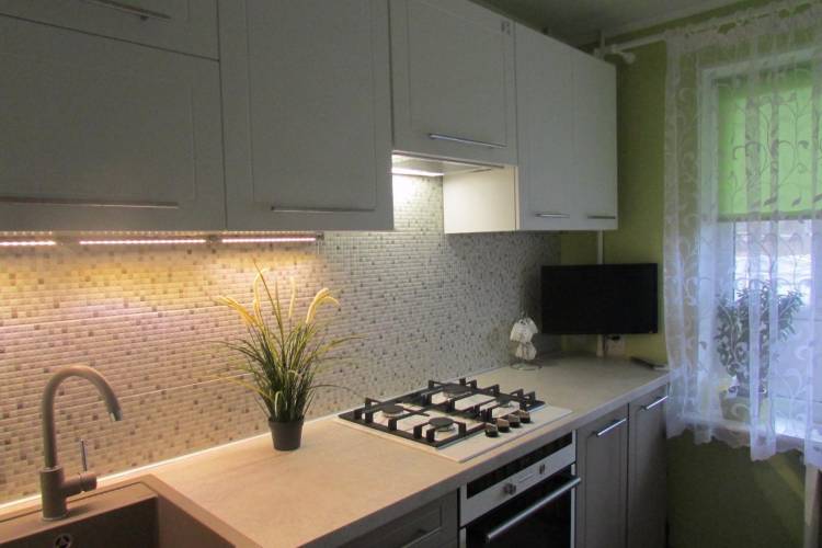 Ремонт маленькой кухни в панельном доме: 100+ идей дизайна