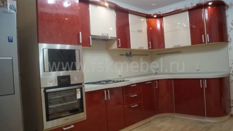 Угловая кухня с гнутыми фасадами под заказ в Нижнем Новгороде от производителя