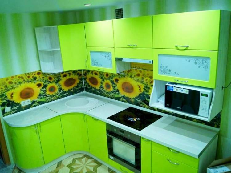 Кухня угловая с радиусными фасадами изготовить на заказ в мебельной компании ФлагМан (г