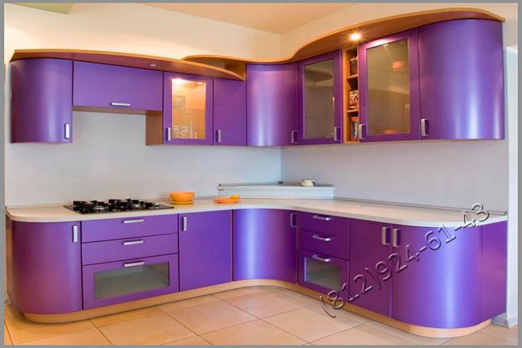 угловая радиусная кухня фиолетовая
