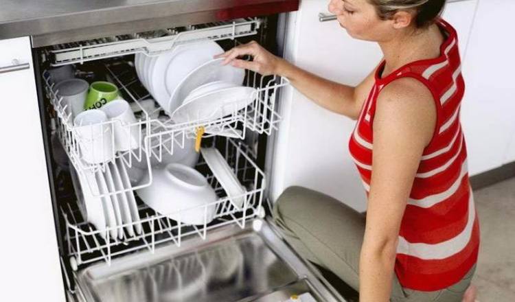 Достоинства и недостатки посудомоечной машины