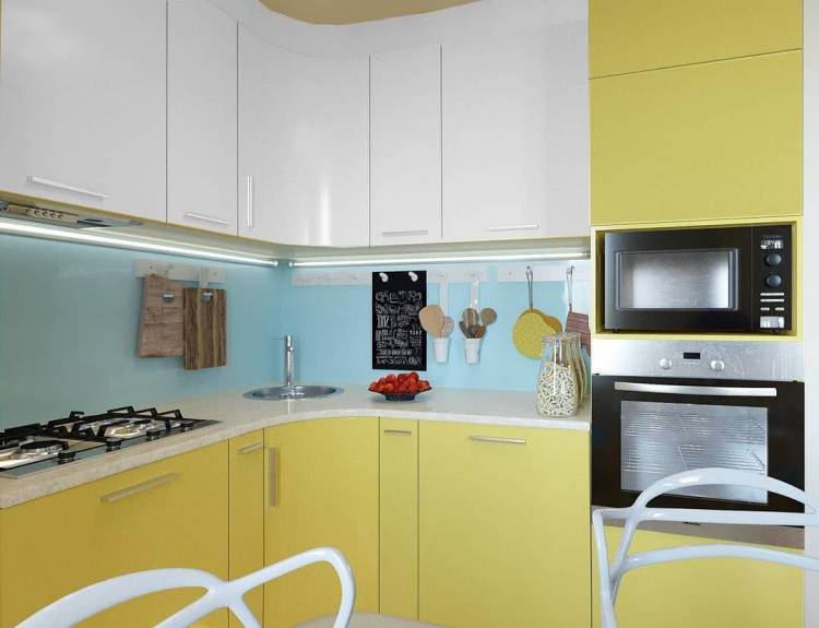 Маленькая бело-желтая кухня МДФ матовая