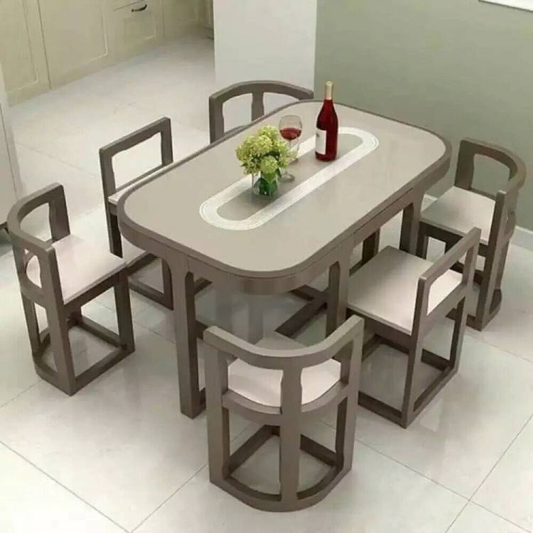 Компактный кухонный стол для маленькой кухни