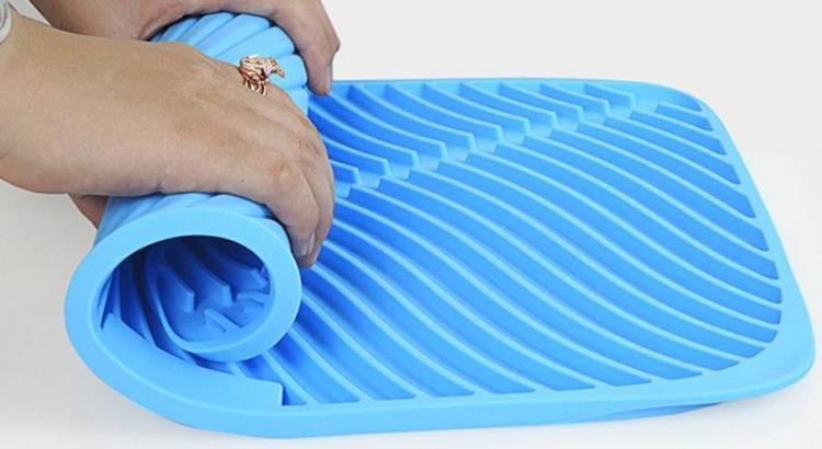 Какой силиконовый коврик для сушки посуды лучше защищает стол и практичнее в уход