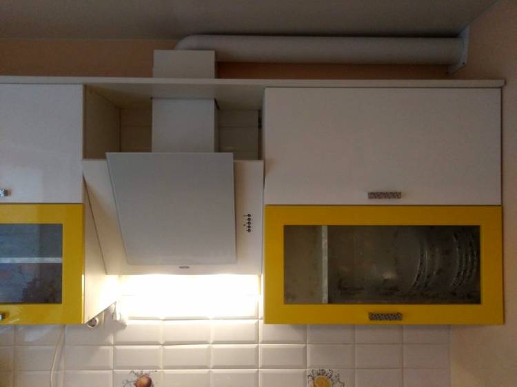 Установка кухонной вытяжки и монтаж вентиляционных каналов