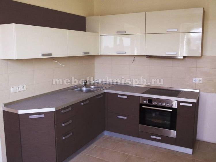Кухни двухцветные от производителя, мебель для кухни двухцветного цвета, двухцветную кухню в Санкт-Петербурге в СПб