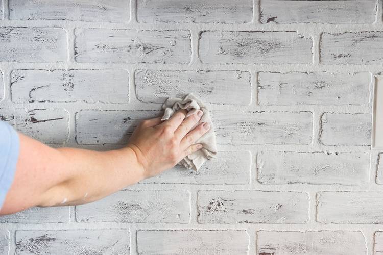 Как сделать имитацию кирпичной кладки на стене своими руками