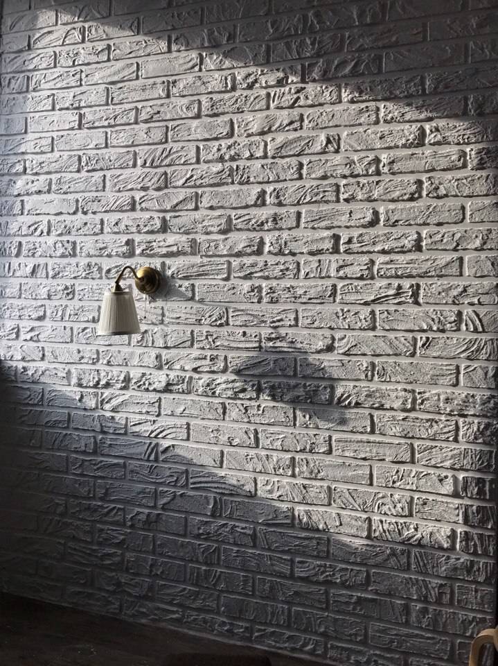 Как сделать декоративную кирпичную стену своими руками