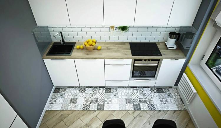 Комбинированный пол на кухне с плиткой и ламинатом