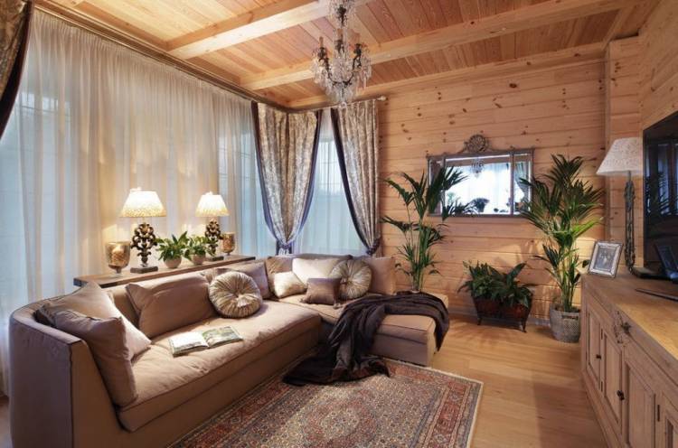 Интерьер гостиной в деревянном доме из брус