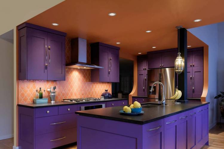 Пурпурная кухня в интерьер
