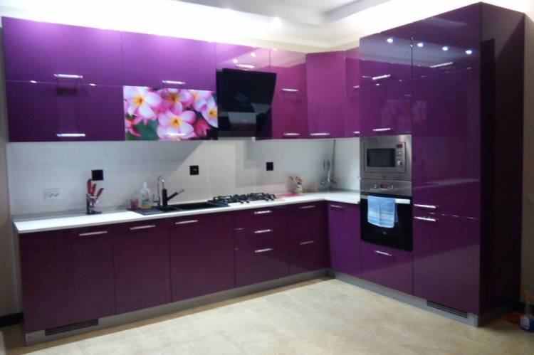 Фиолетовые кухни на заказ в Москве недорого от производителя