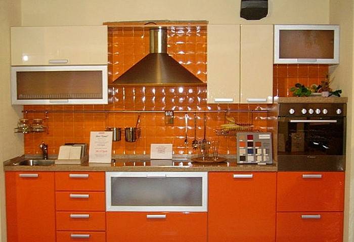 Дизайн оранжевой кухни (фото)