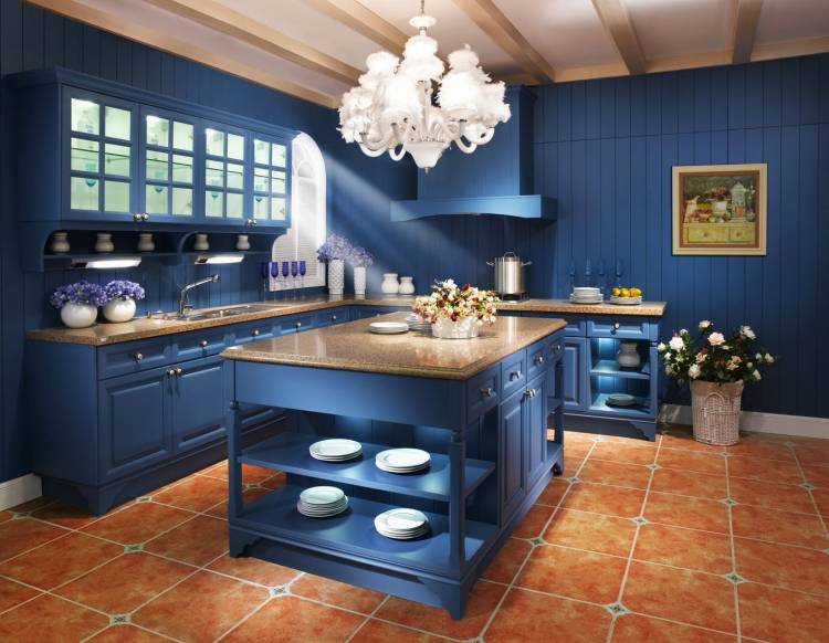 Темно синяя кухня в интерьер