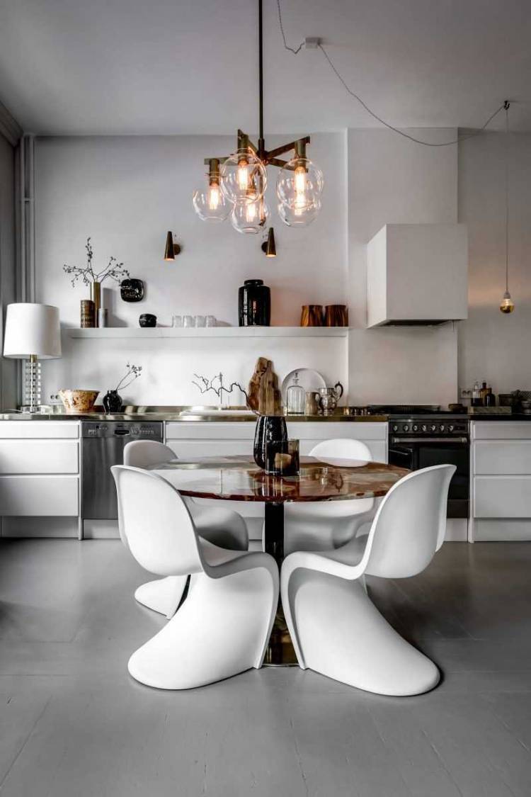 Необычные кухонные стулья