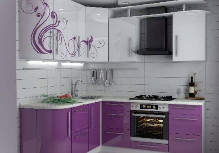 Бело-фиолетовая кухня на заказ с узором, белую кухню с узором от производителя в Москв