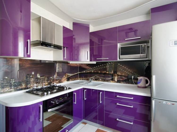 Кухня фиолетовая с белым: 85 фото в интерьере