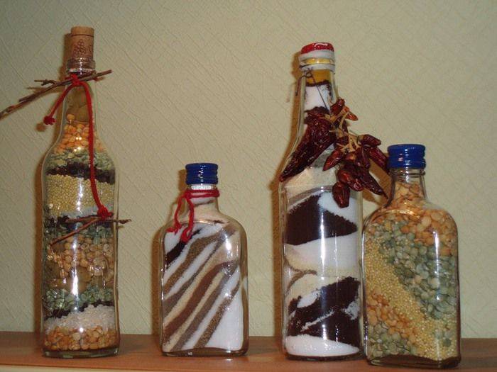 Декоративные бутылки для украшения кухни