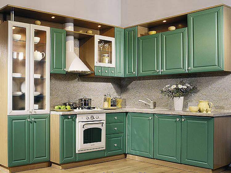 Шкаф пенал для кухни, особенности и характеристики изделий