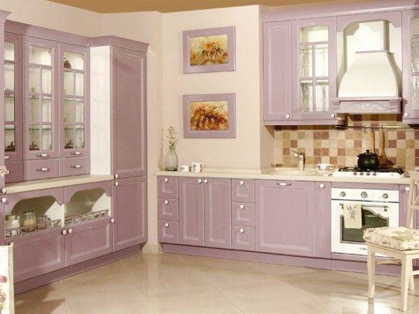 Синяя и фиолетовая кухня в интерьер