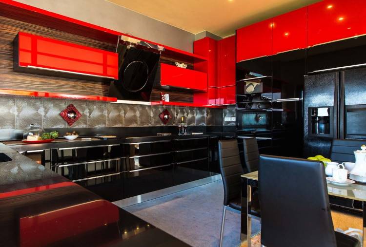 Дизайн кухни в красно-черном цвет