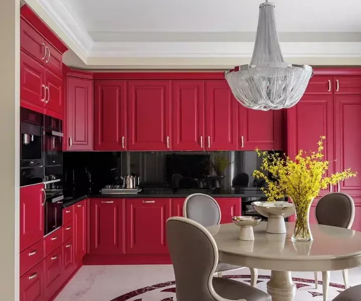 Дизайн красно-черных кухонь
