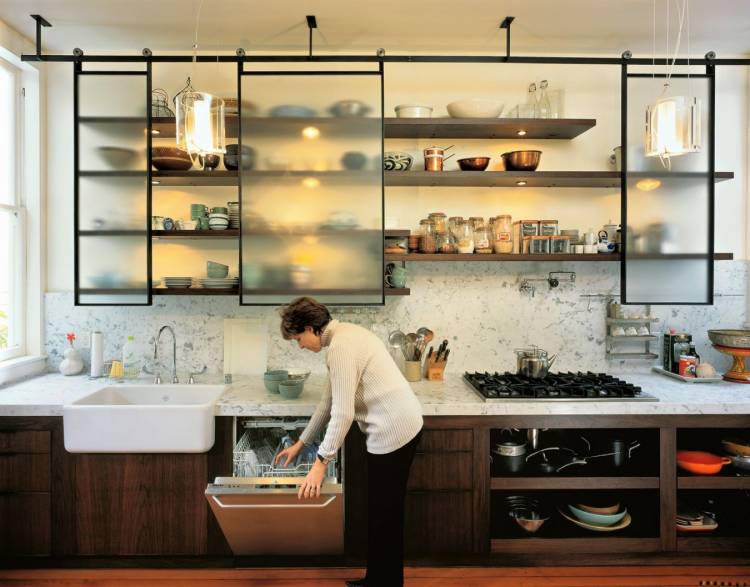 Открытые полки в интерьере кухни: 87 фото дизайна