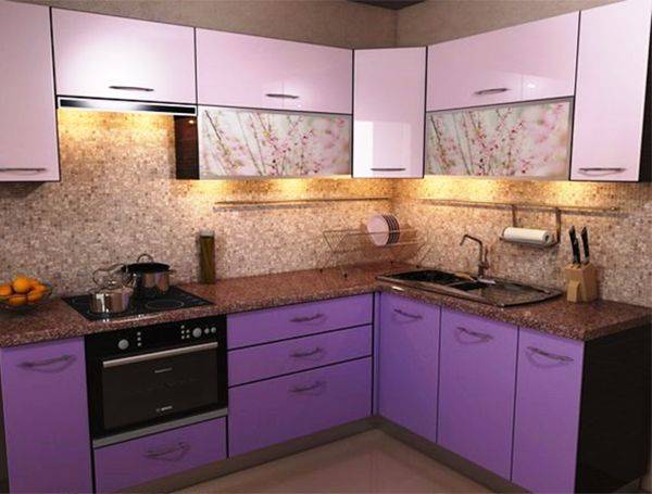 Кухня фиолетовая угловая