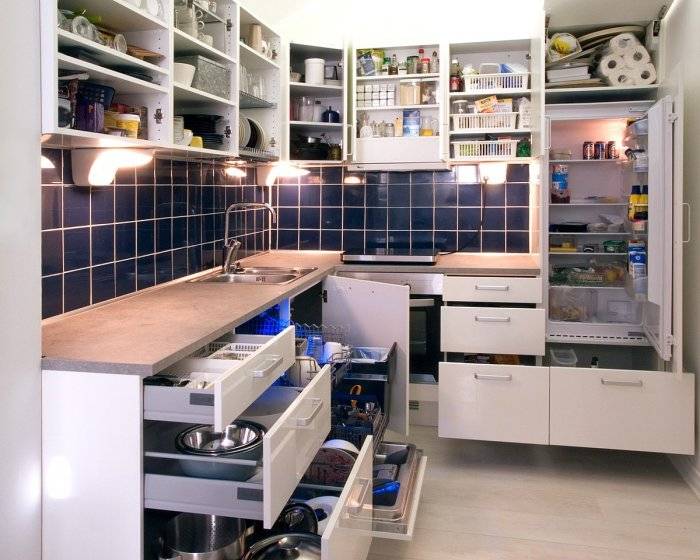 Как организовать хранение на кухне в шкафчиках