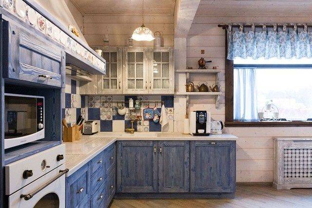 Кухня в стиле прованс в прекрасных серо-синих тонах