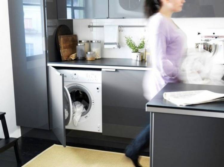 Нужна ли стиральная машина на кухне? За и против