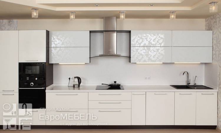 Кухня Белая кухня с рисунком на заказ от производителя в СПб